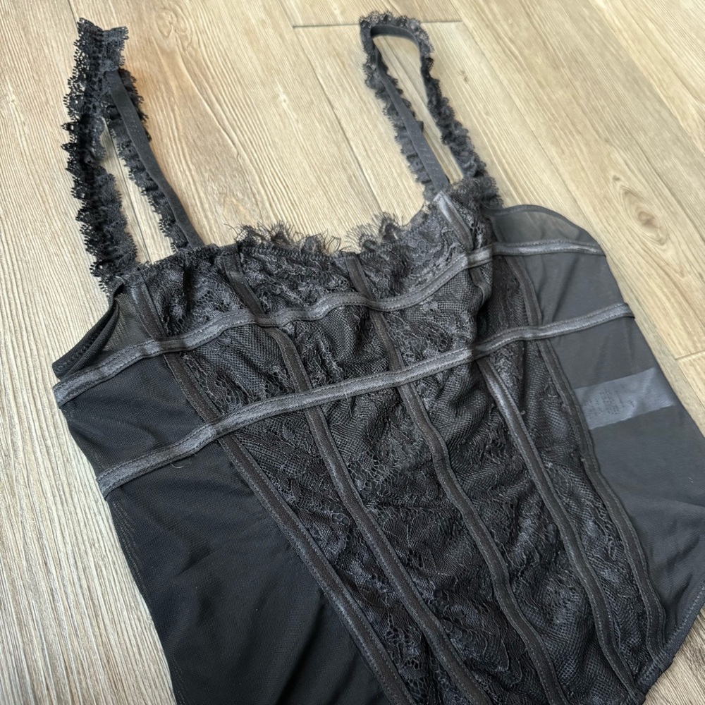 PrettyLittleThing – Black Lace Bustier – NWT – Size 8 - Picture 5 of 7